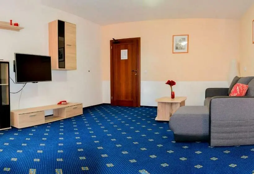 سوییت, Garni Hotel Tatramonti