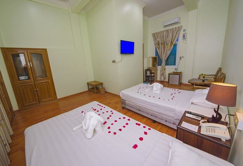 اتاق استاندارد, Myat Nan Taw Win