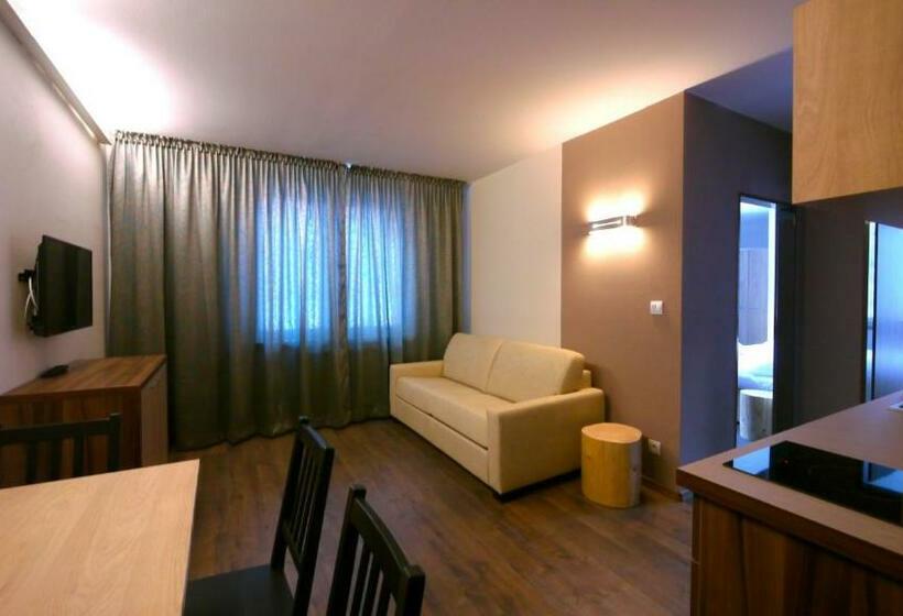 آپارتمان 2 خوابه, Riverside