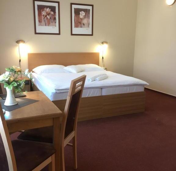 Номер Стандарт, Roháč