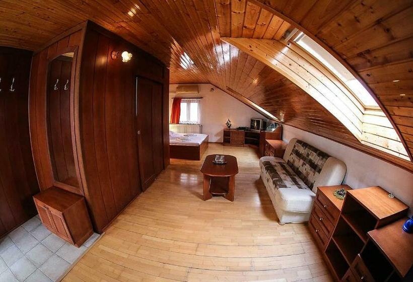 סוויטת ג'וניור, St.florian Sturovo