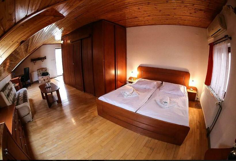 סוויטת ג'וניור, St.florian Sturovo