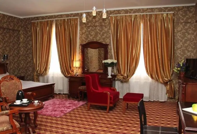 اتاق لوکس با تخت بزرگ, Ub City