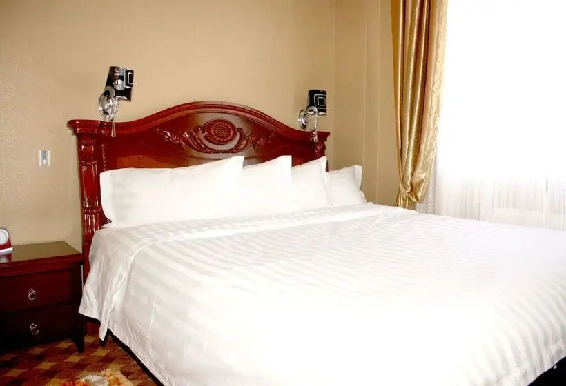 اتاق سوپریور, Ub City