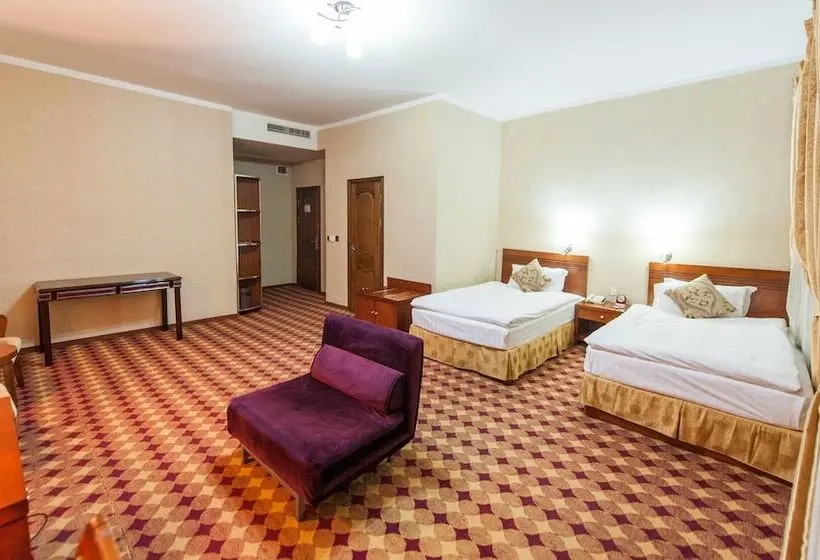 اتاق سوپریور, Ub City