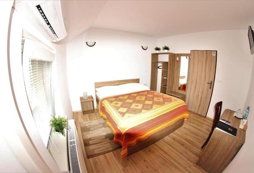 经济房, Vinarsky Dom