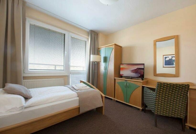 스탠다드 룸, Zlatý Býk