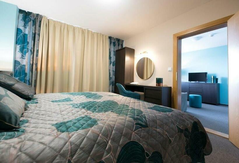 발코니가 있는 스위트, Zlatý Býk