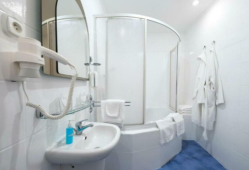 발코니가 있는 스위트, Zlatý Býk