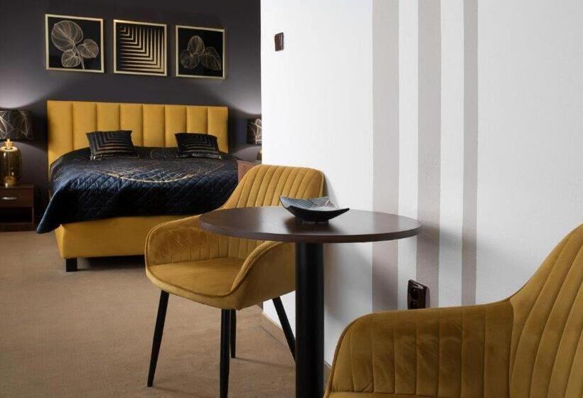 비즈니스룸, Zlatý Býk