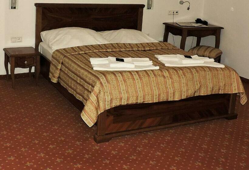 Номер Deluxe, Zámok Topoľčianky