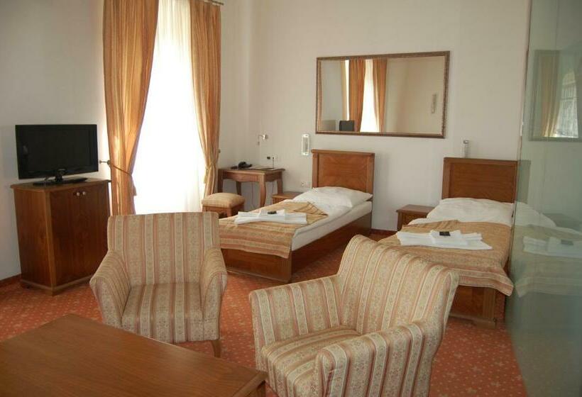 Номер Стандарт, Zámok Topoľčianky