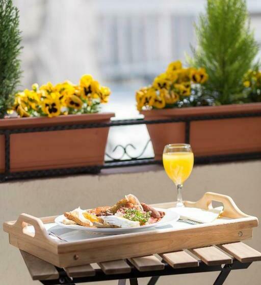 سوییت جونیور با بالکن, London B&b