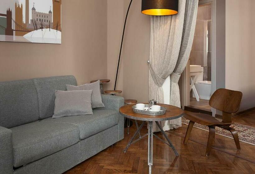 سوییت جونیور با بالکن, London B&b