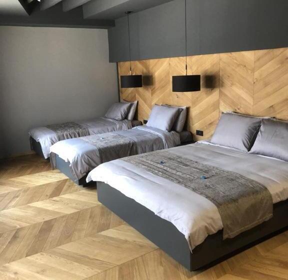 اتاق سوپریور چهار تخته, London B&b