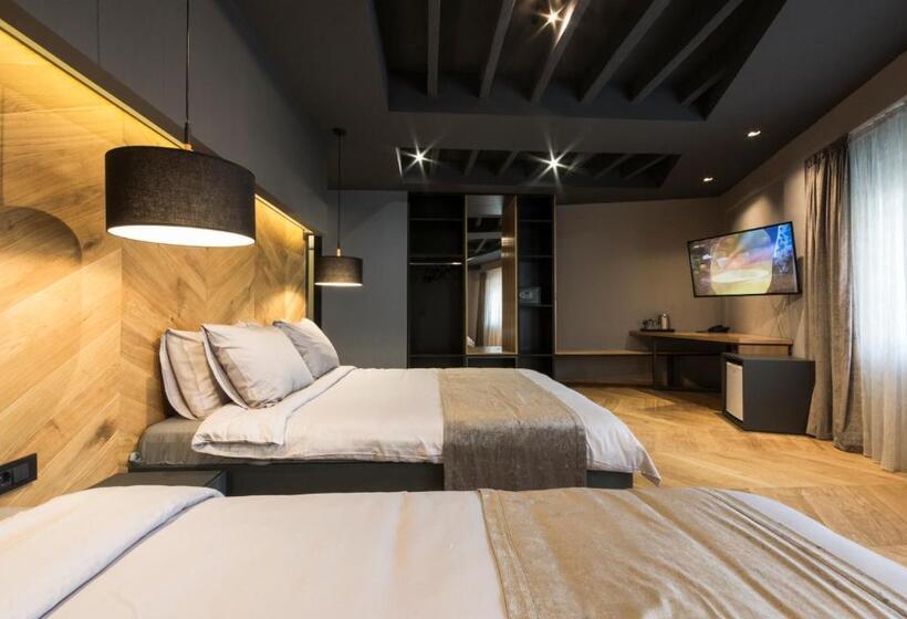 اتاق سوپریور چهار تخته, London B&b