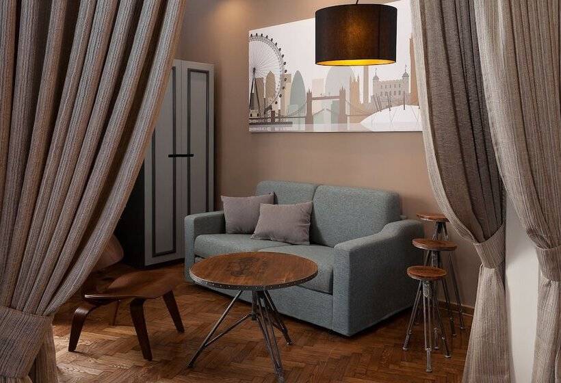 سوییت جونیور با بالکن, London B&b