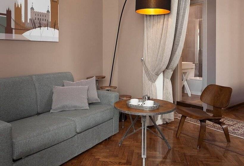 سوییت جونیور با بالکن, London B&b