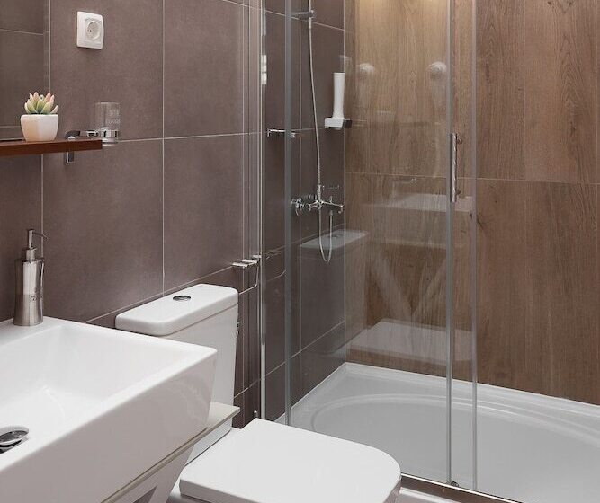 سوییت جونیور با بالکن, London B&b