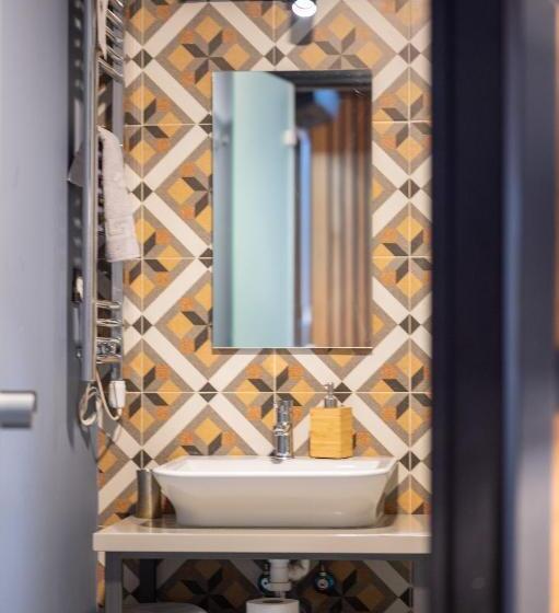 اتاق سوپریور چهار تخته, London B&b