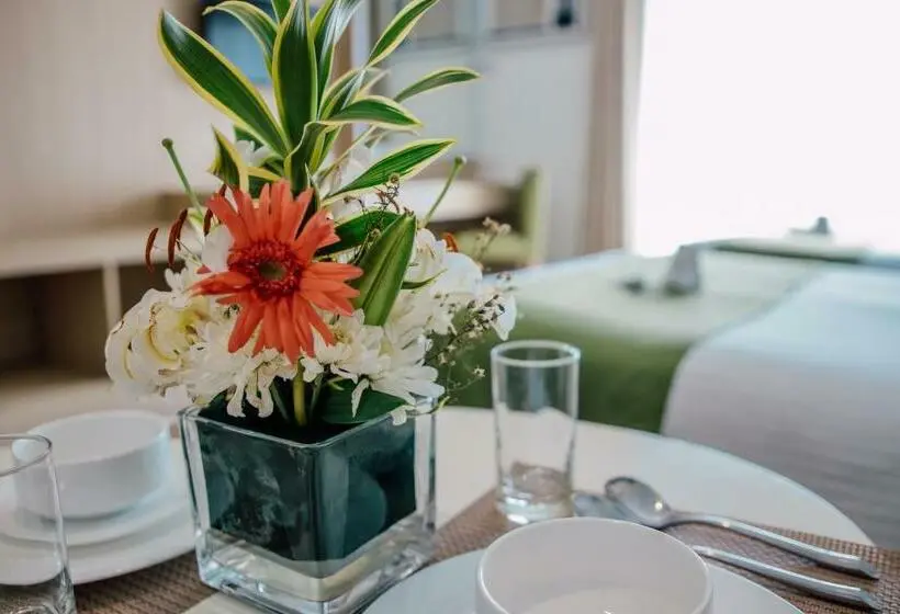 اتاق لوکس, Azalea Hotels & Residences Boracay