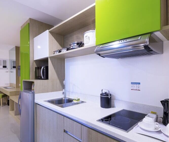 Camera Deluxe, Azalea Hotels & Residences Boracay