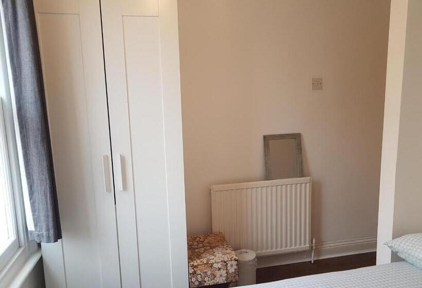اتاق اکونومی یک تخته, One Home