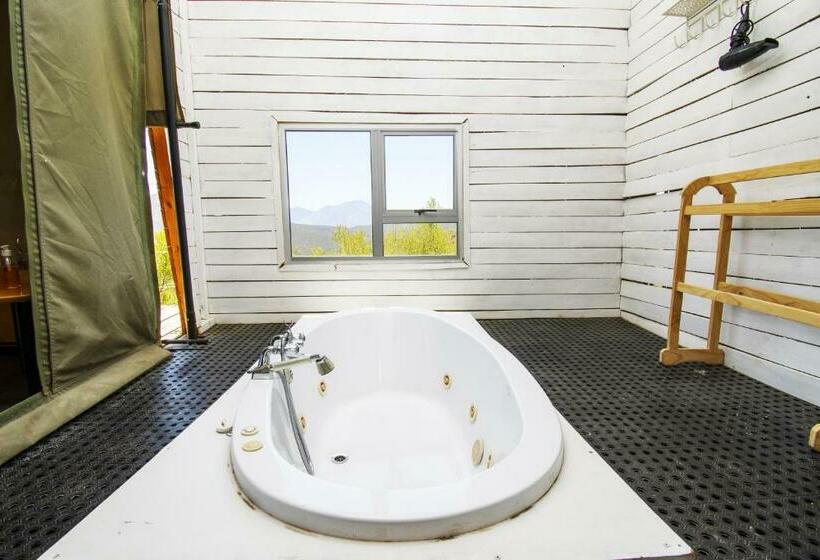 چادر با خدمات رفاهی استاندارد, Le Petit Karoo Ranch