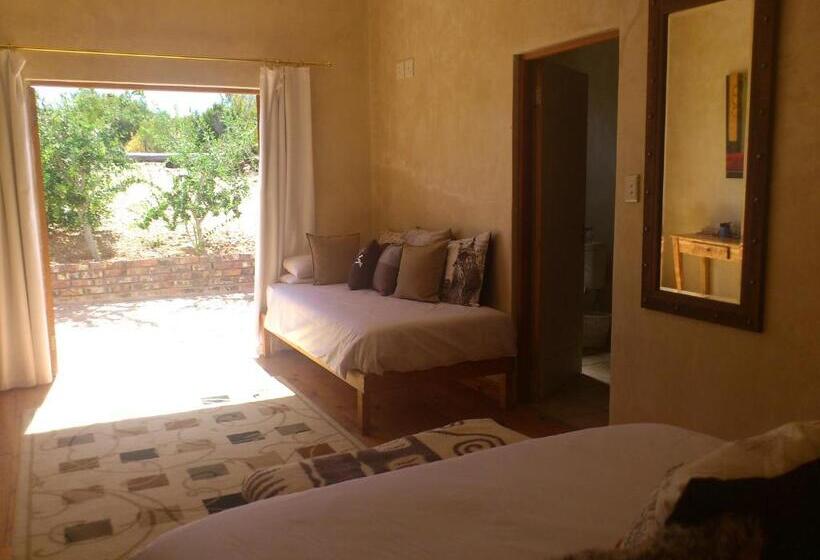 اتاق خانوادگی, Le Petit Karoo Ranch