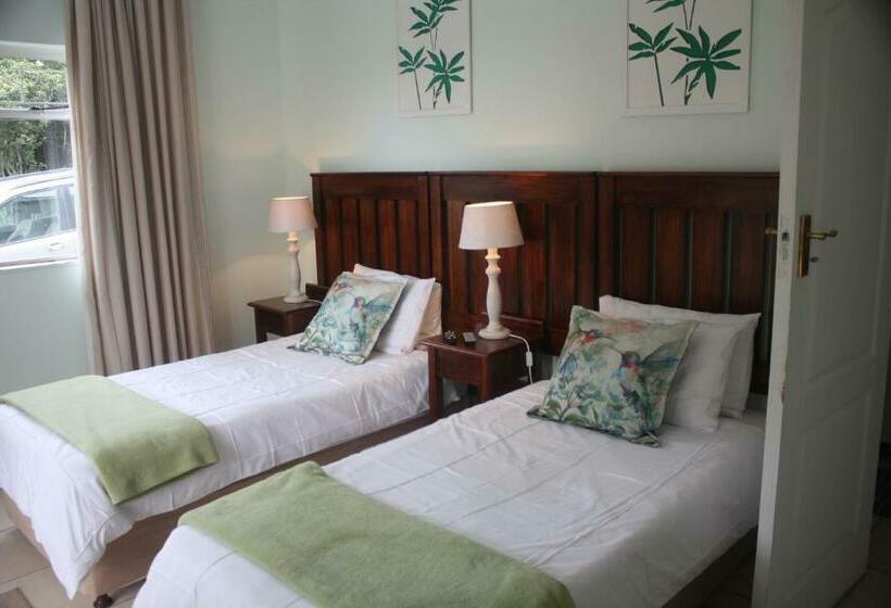 חדר דלוקס נוף בריכה, Meander In