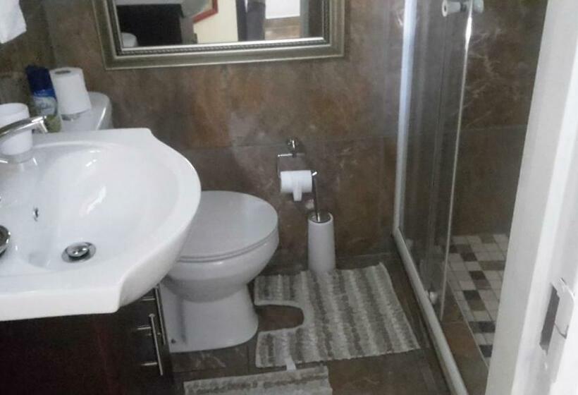 标准间, Muco Guest House