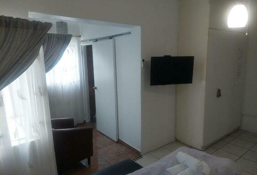 标准间, Muco Guest House