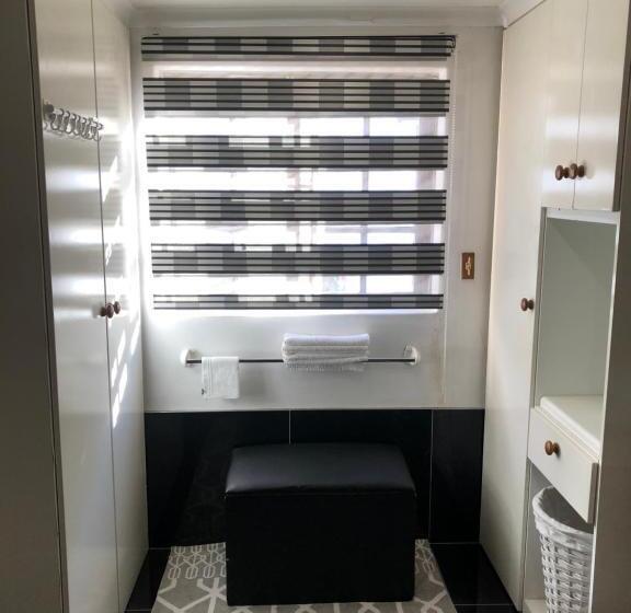 家庭间, Muco Guest House