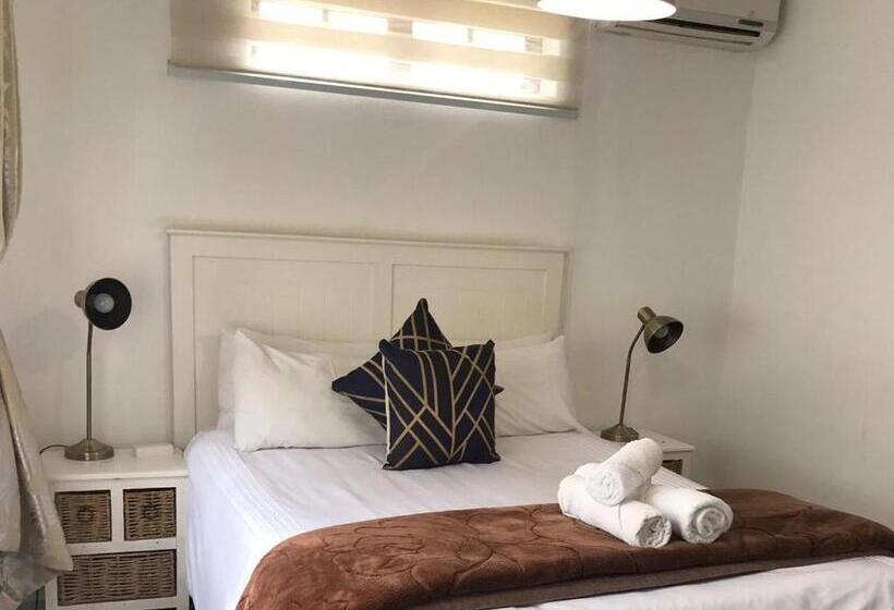 家庭间, Muco Guest House