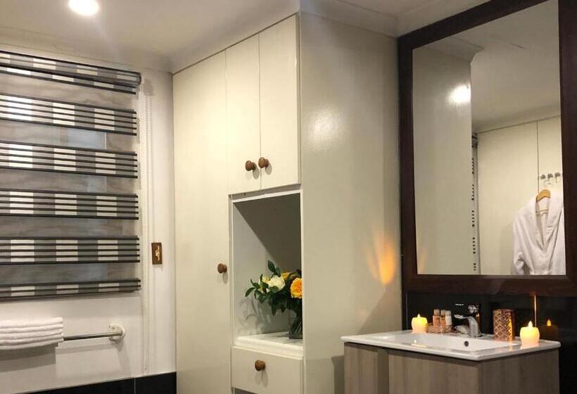 家庭间, Muco Guest House