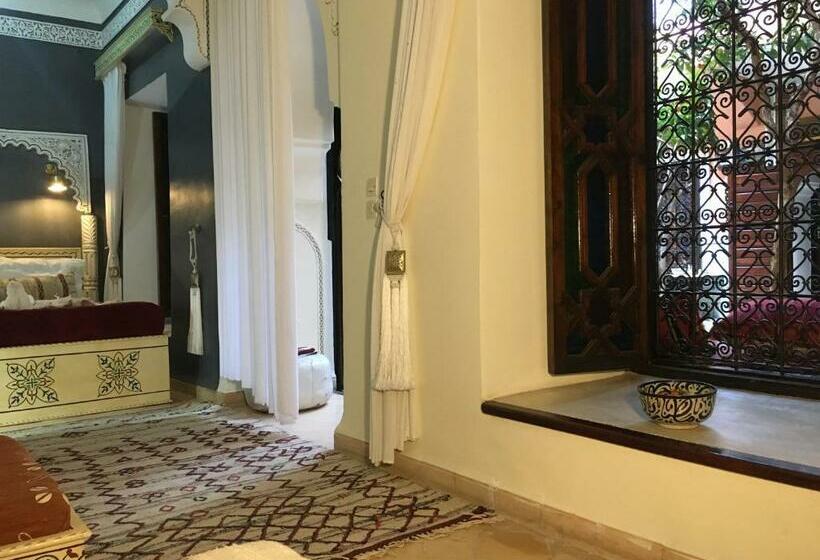 سوییت, Riad Blue Berber