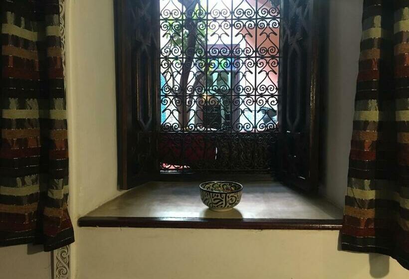 سوییت, Riad Blue Berber