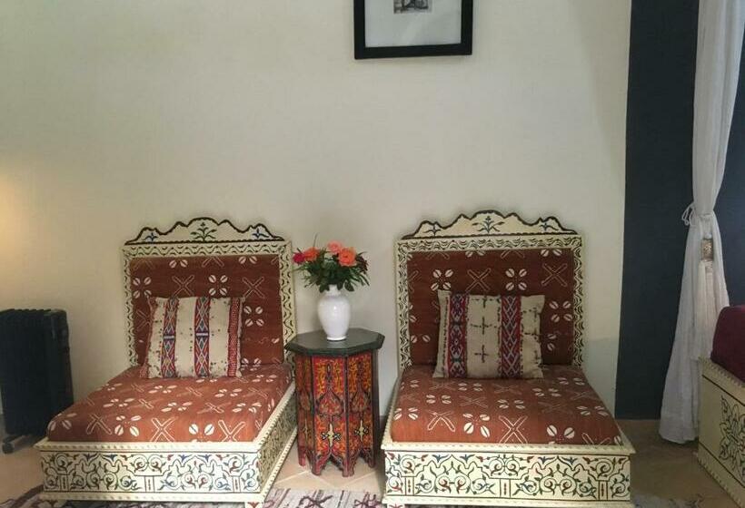 سوییت, Riad Blue Berber