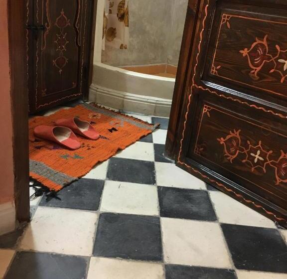 اتاق استاندارد, Riad Blue Berber