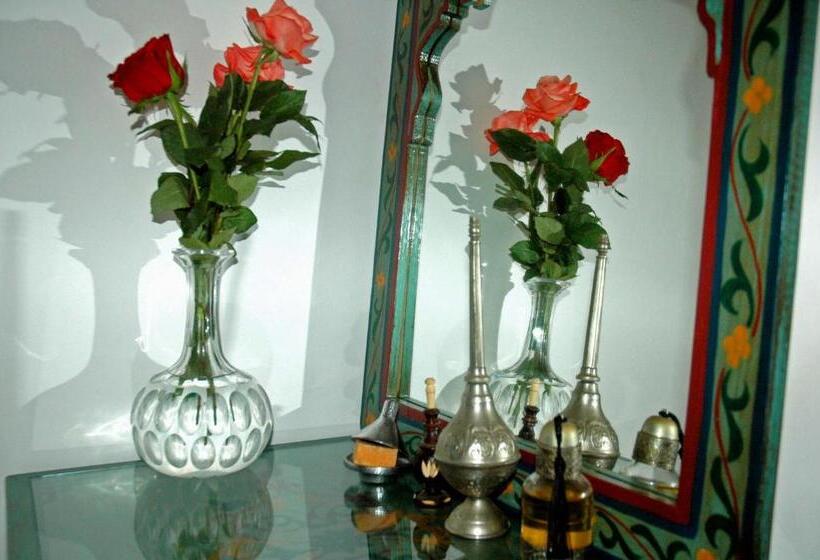 سوییت, Riad Blue Berber