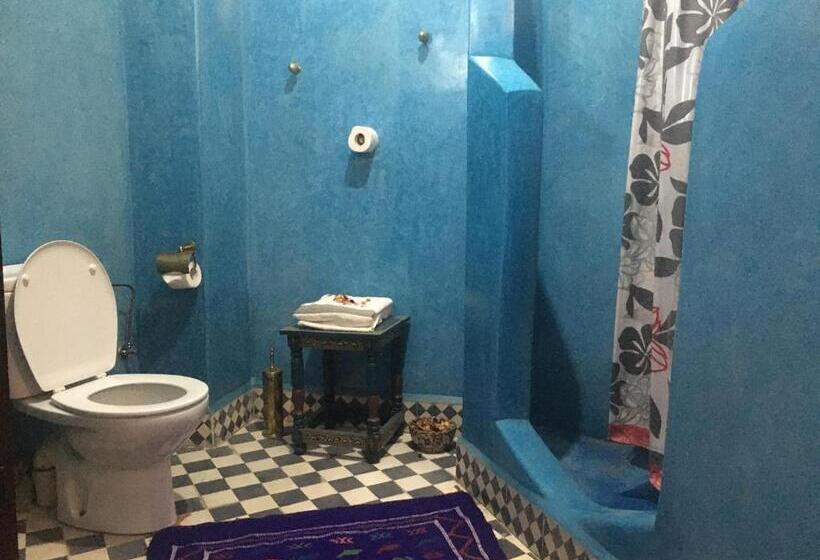 سوییت خانوادگی, Riad Blue Berber
