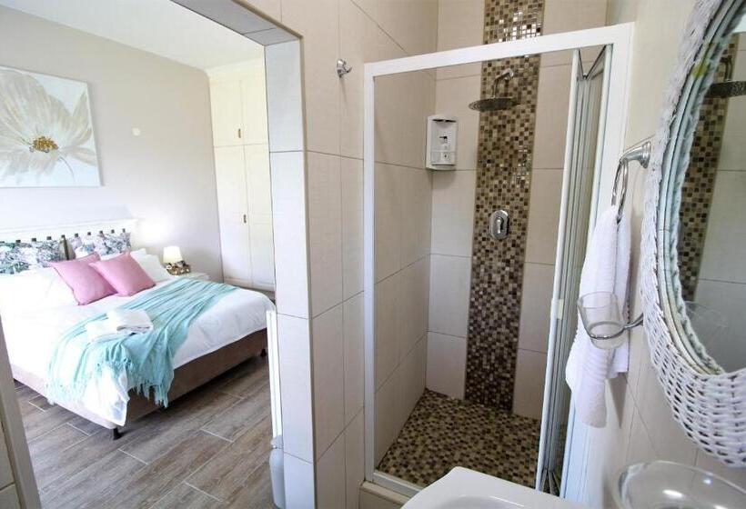 חדר סטנדרט נוף לגינה, Cove View B&b