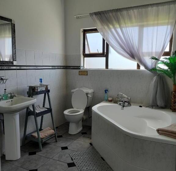 חדר סטנדרט נוף לגינה, Cove View B&b