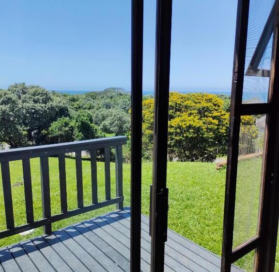 חדר משפחתי, Cove View B&b