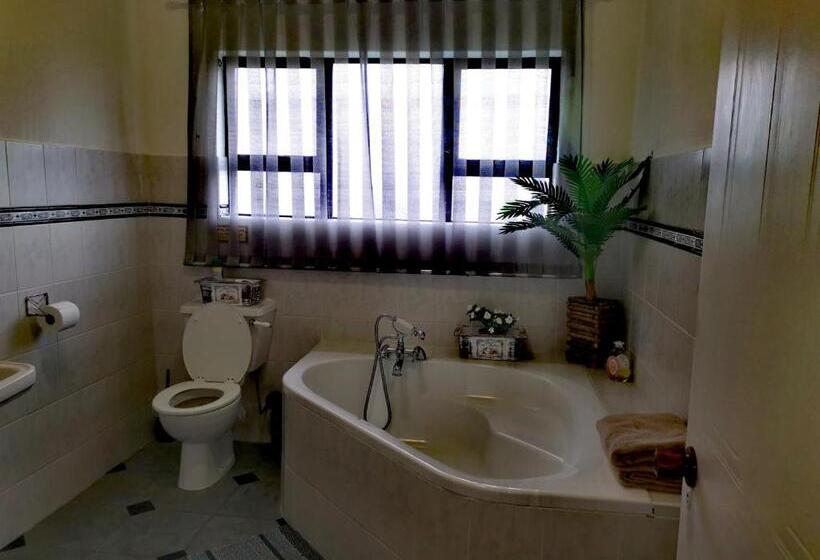 חדר סטנדרט נוף לגינה, Cove View B&b