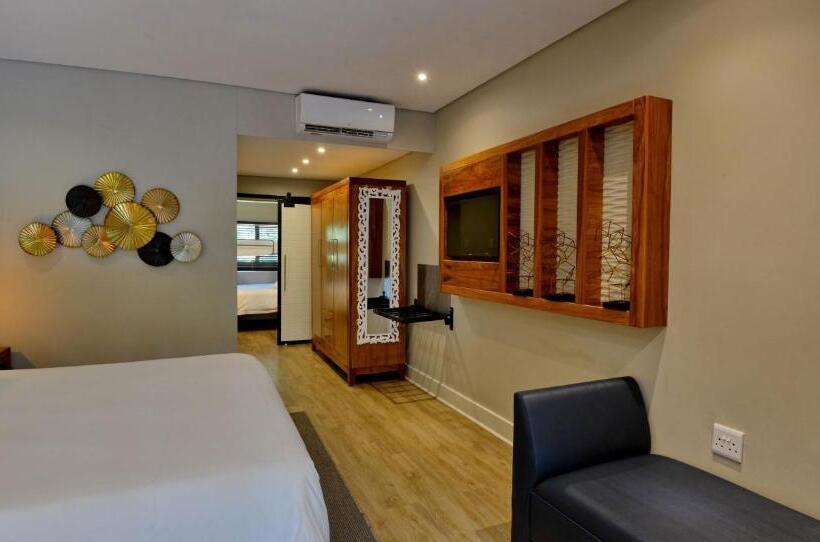 家庭间, Anew Resort Hunters Rest Rustenburg
