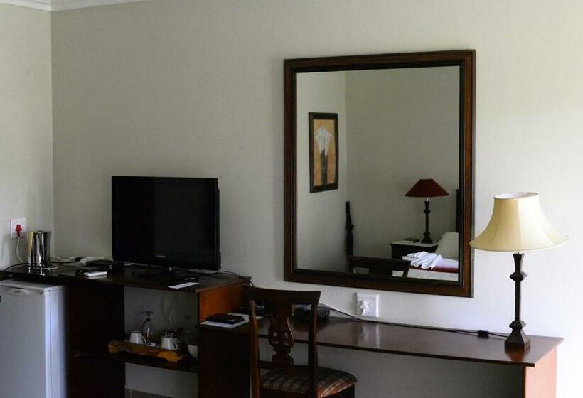 Номер Стандарт, Avant Garde Lodge