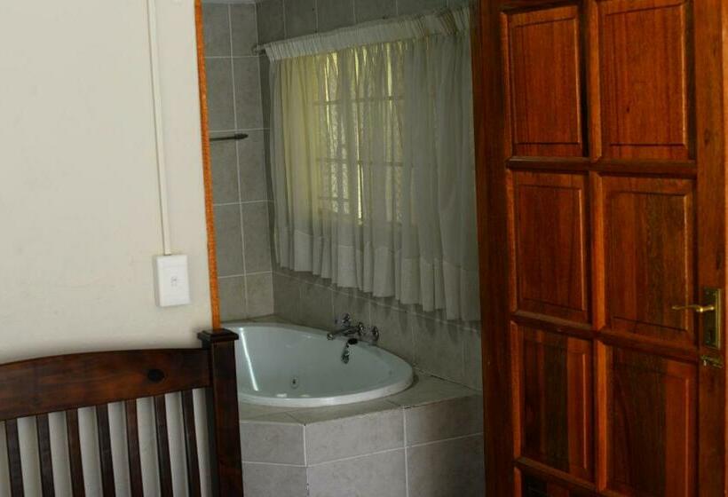 Семейный Номер, Avant Garde Lodge