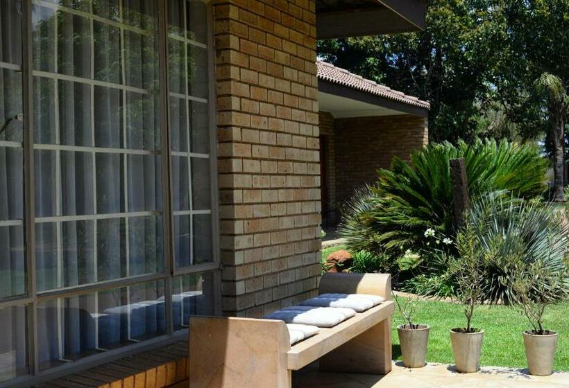 Семейный Номер, Avant Garde Lodge