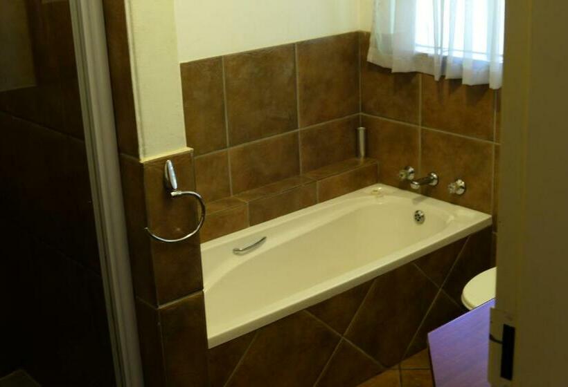 Номер Стандарт, Avant Garde Lodge